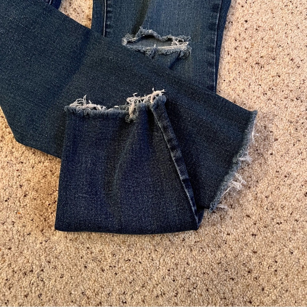 💙Universal Thread jeans - Picture 2 of 8